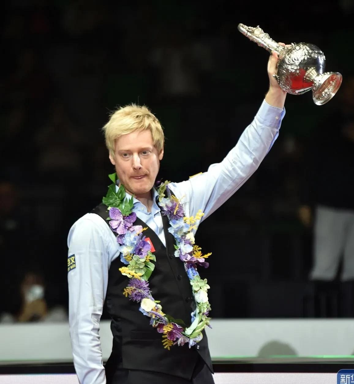 募世界级选 募世界级选